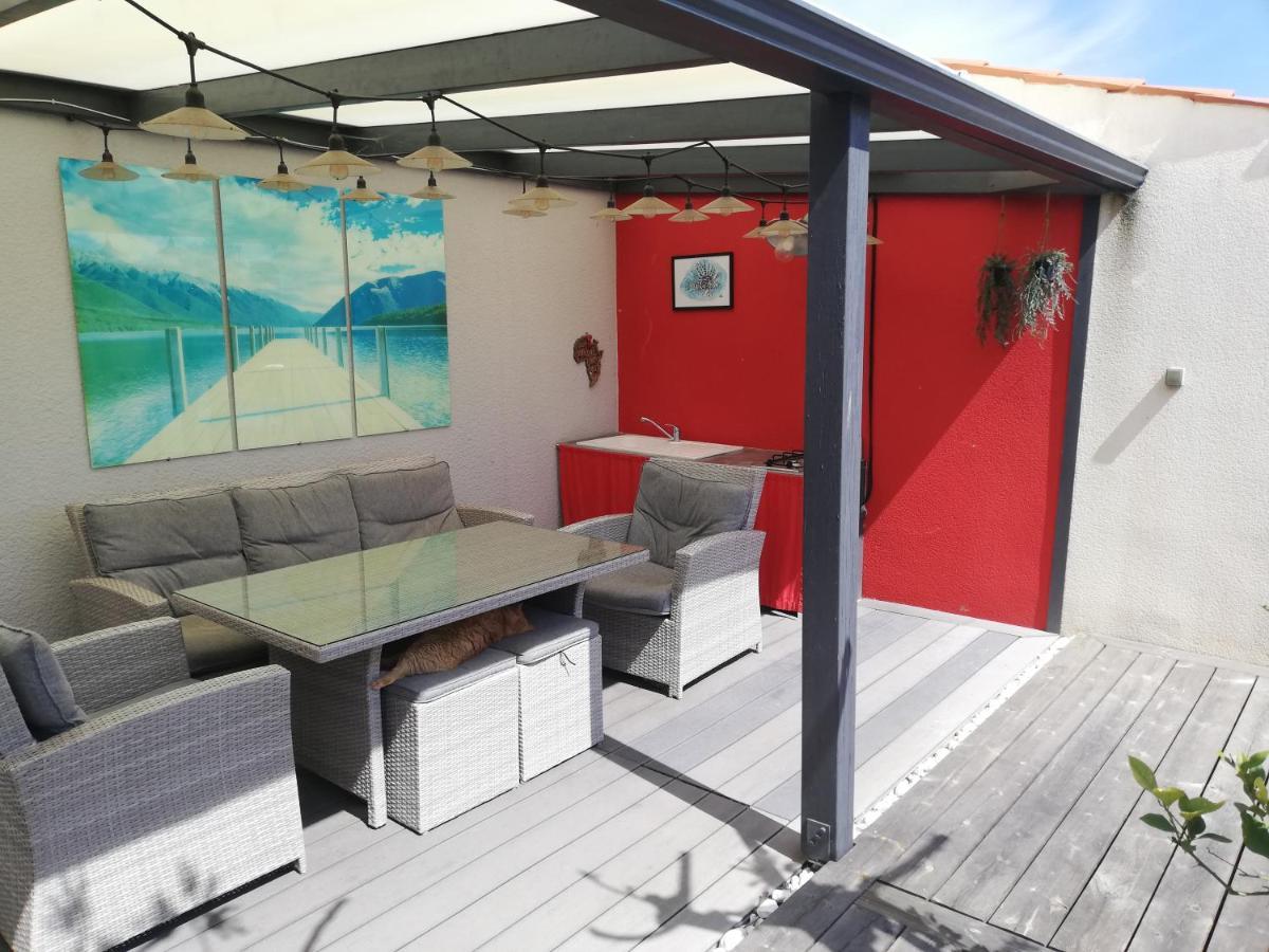 Studio Independant Chez L'Habitant Avec Piscine Et Cuisine Exterieures ลาโรแชล ภายนอก รูปภาพ