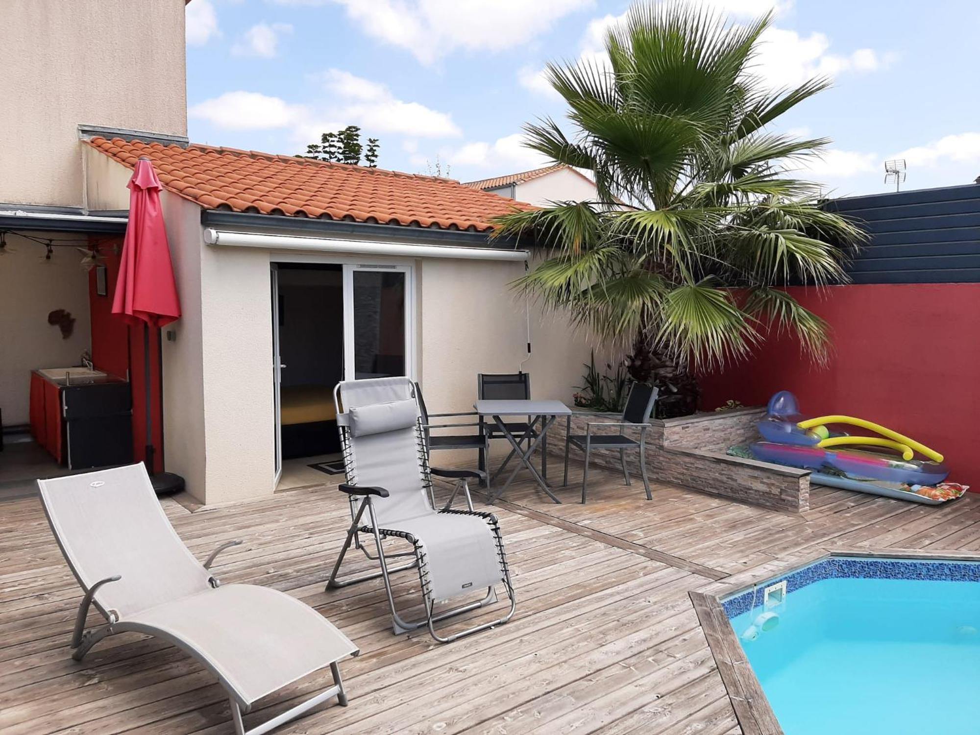 Studio Independant Chez L'Habitant Avec Piscine Et Cuisine Exterieures ลาโรแชล ภายนอก รูปภาพ